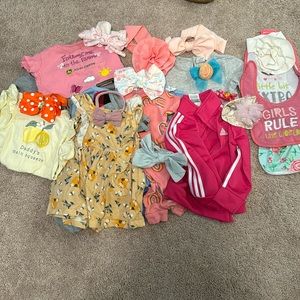 12-18 Months baby girl bundle, Shirts, bows, bibs, Pajamas, Jacket💕❤️